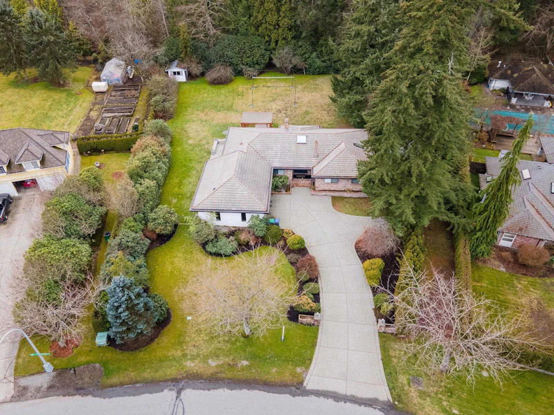 2637 Northcrest Drive, Surrey BC V4P 2G6