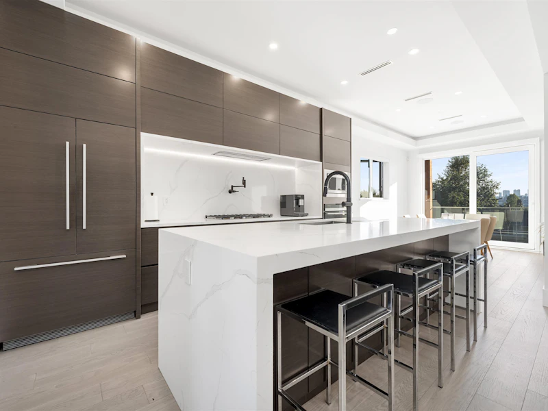 6211 Sumas Street, Burnaby BC V5B 2T7