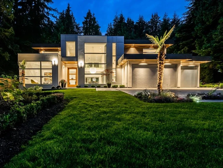 137 Stevens Drive, West Vancouver, BC, V7S 1C3