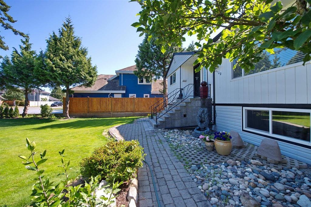 4729 64 Street, Delta, BC, V4K 3M2
