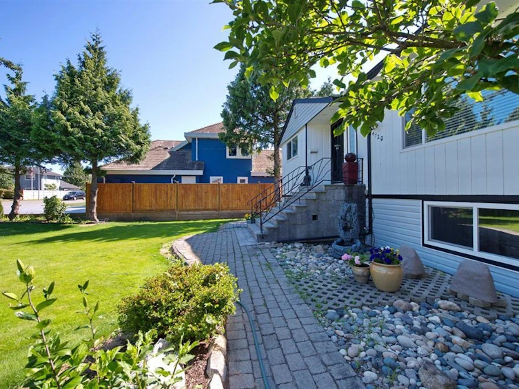 4729 64 Street, Delta, BC, V4K 3M2