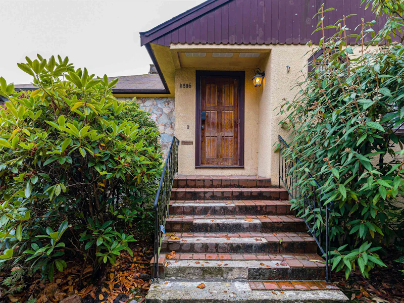 3806 W 8th Avenue, Vancouver BC V6R 1Z4