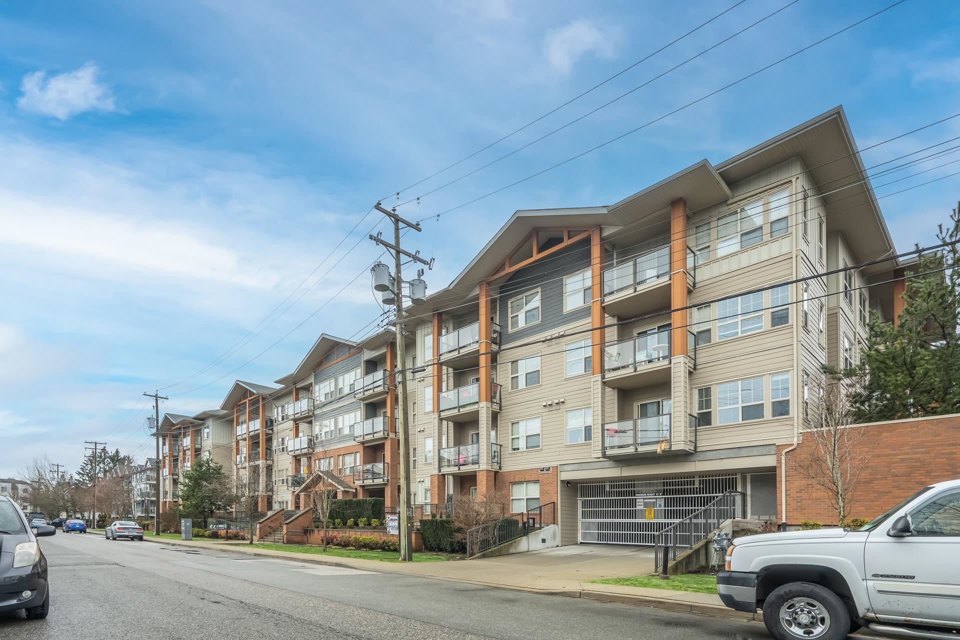 407-20219 54a Avenue, Langley, BC, V3A 0C7