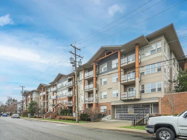 407-20219 54a Avenue, Langley, BC, V3A 0C7