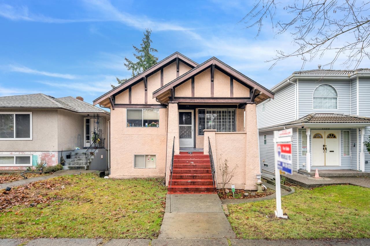 6474 Windsor Street, Vancouver, BC, V5W 3J5