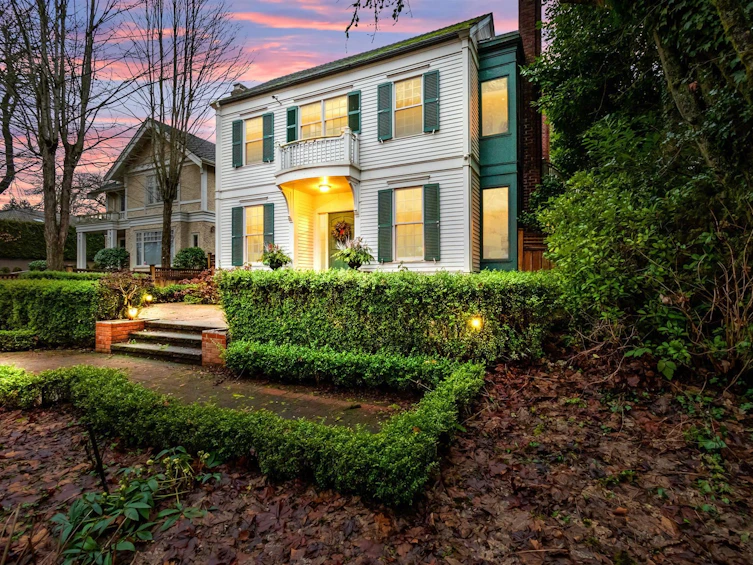 4568 Marguerite Street, Vancouver, BC, V6J 4G8