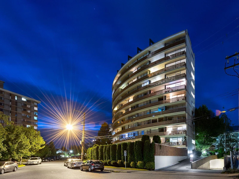 601 - 2135 Argyle Avenue, West Vancouver BC V7V 1A5