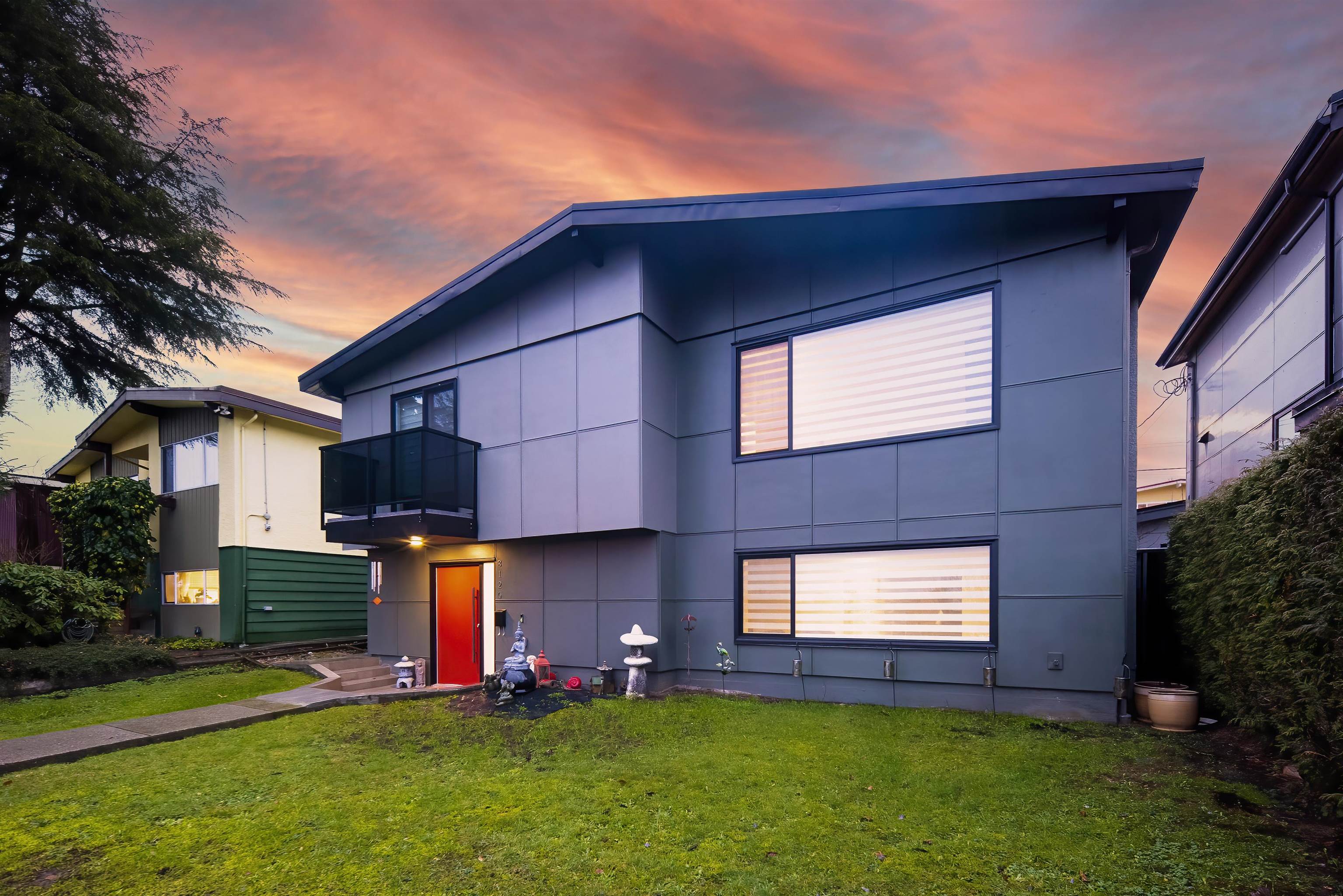3120 E 15th Avenue, Vancouver, BC, V5M 2L2