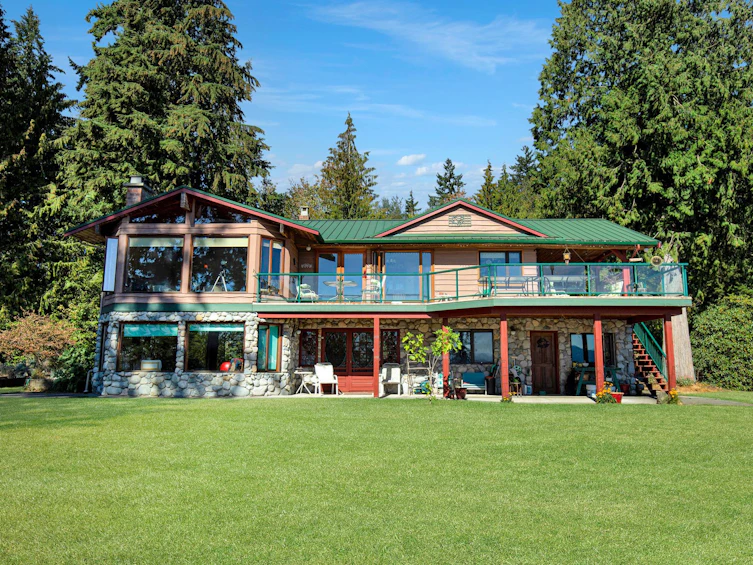 33204 Richards Avenue, Mission, BC, V2V 7E5