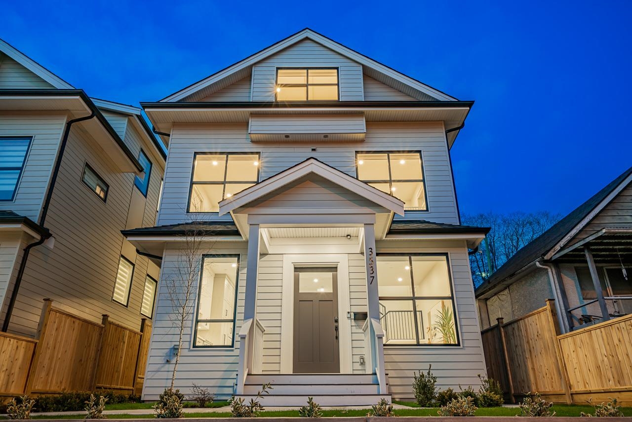 3537 E Georgia Street, Vancouver, BC, V5K 2L9
