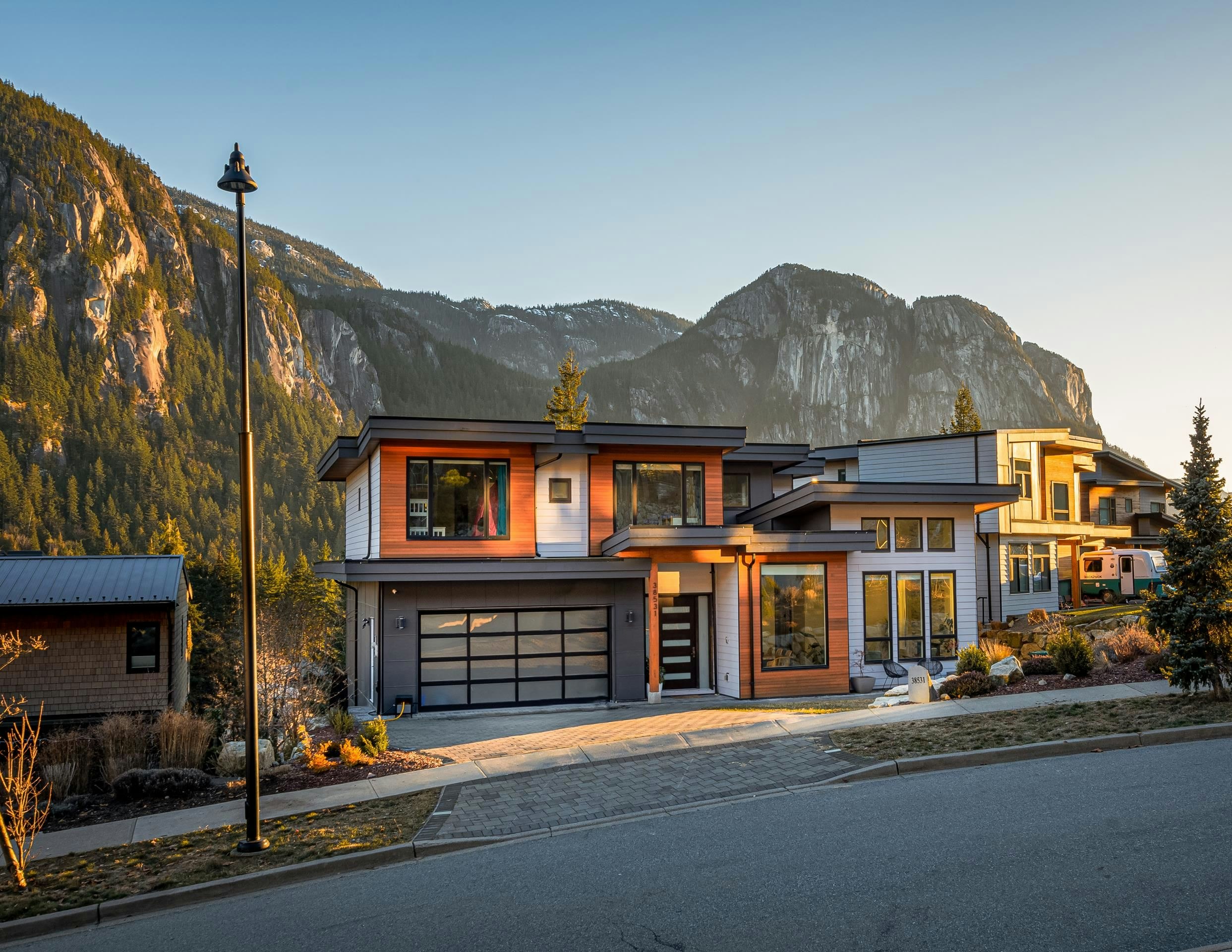 38531 Sky Pilot Drive, Squamish, BC, V8B 0T6