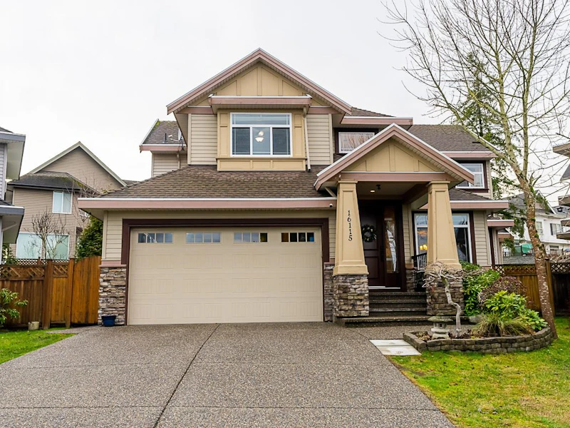 16115 16a Avenue, Surrey BC V4A 9J9