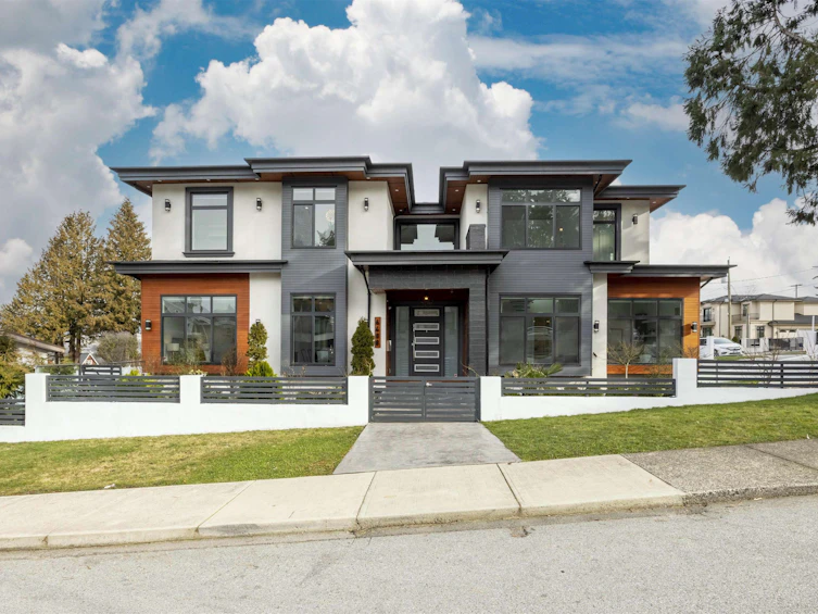 6488 Gordon Avenue, Burnaby, BC, V5E 3M1