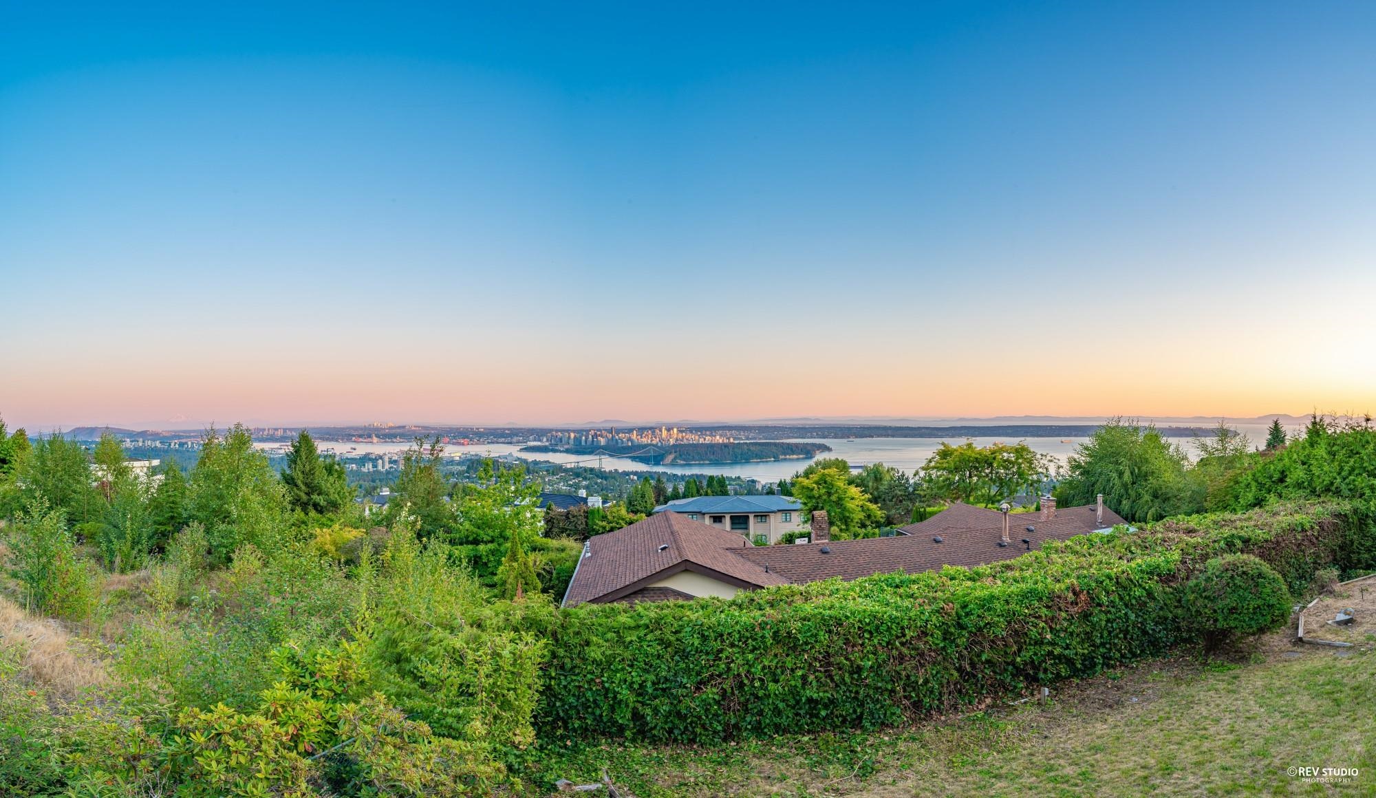 1418 Bramwell Road, West Vancouver, BC, V7S 2N9
