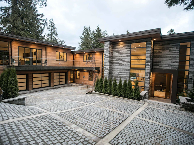 4550 Piccadilly North Road, West Vancouver, BC, V7W 1C9