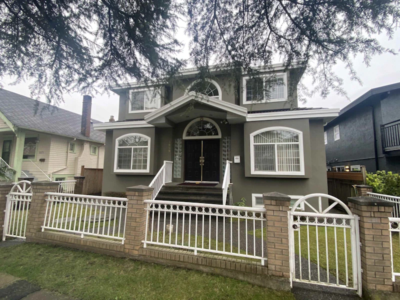 5059 St. Margarets Street, Vancouver BC V5R 3H4