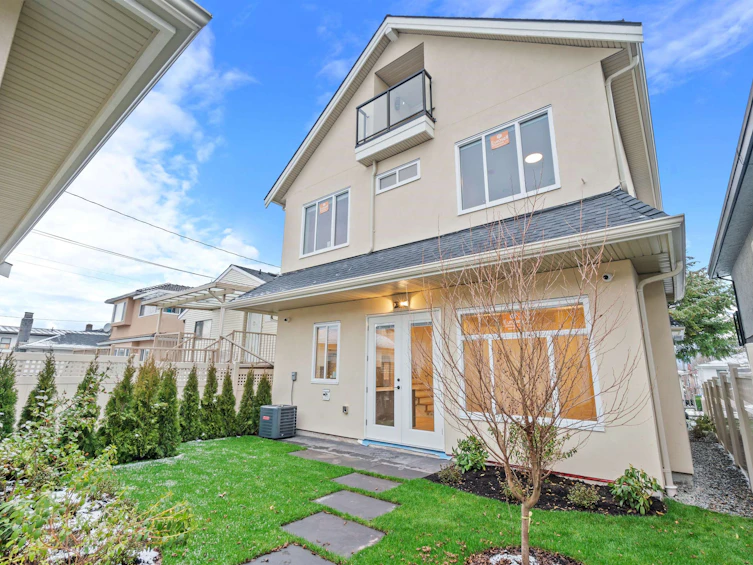 3194 E 19th Avenue, Vancouver, BC, V5M 2T1