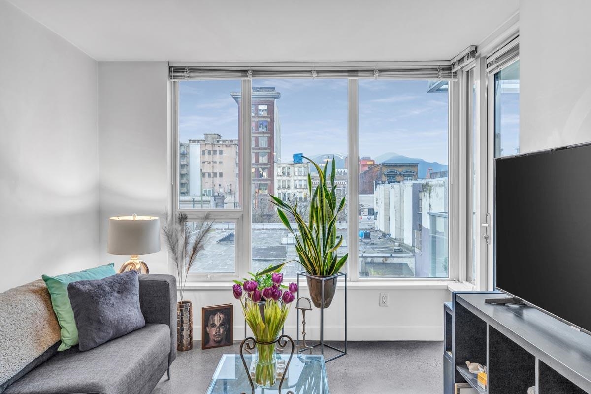 401-231 E Pender Street, Vancouver, BC, V6A 0G3