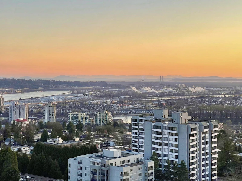2004 - 739 Princess Street, New Westminster BC V3M 6V6