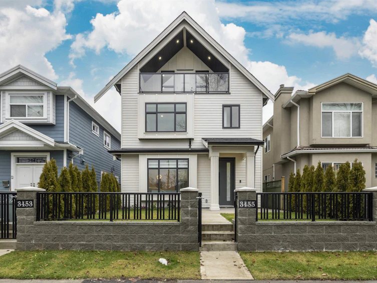 3455 William Street, Vancouver, BC, V5K 2Z5