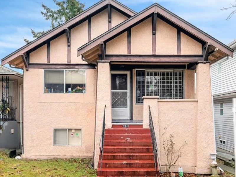 6474 Windsor Street, Vancouver BC V5W 3J5