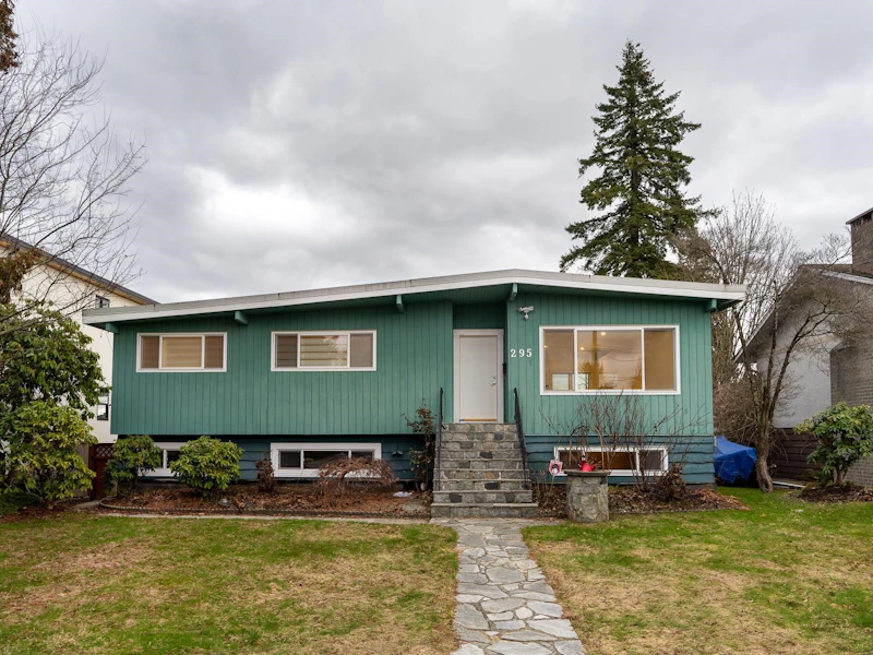 295 Leroy Street, Coquitlam BC V3K 5K5
