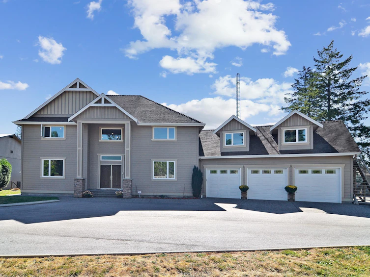 25058 32 Avenue, Langley, BC, V4W 1Y1