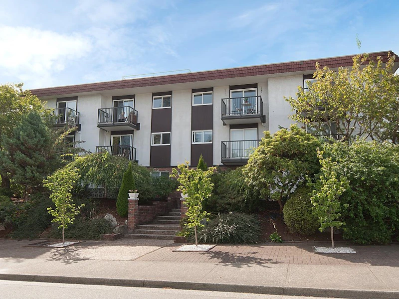 408 - 2234 W 1st Avenue, Vancouver BC V6K 1G1