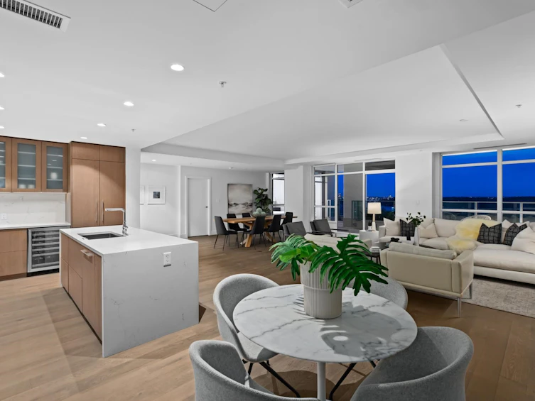 1802-1675 Lions Gate Lane, North Vancouver, BC, V7P 3B3