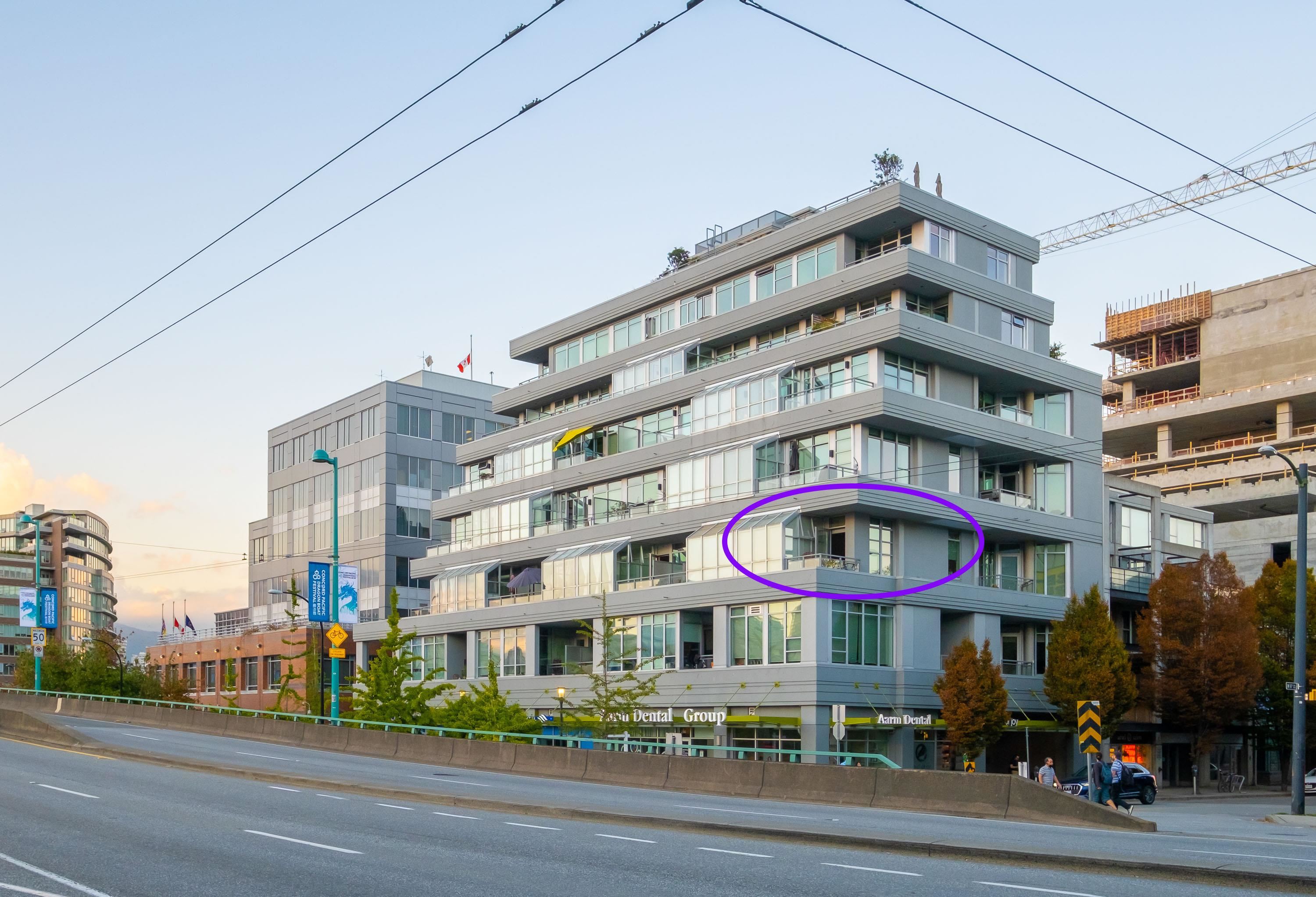 302-495 W 6th Avenue, Vancouver, BC, V5Y 1L3
