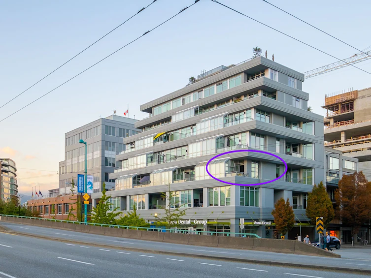 302-495 W 6th Avenue, Vancouver, BC, V5Y 1L3