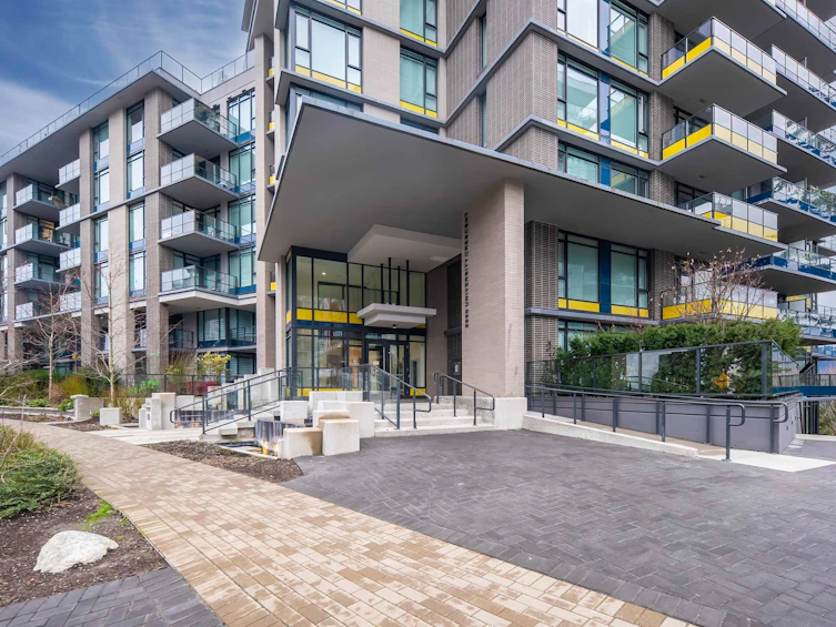 901-8850 University Crescent, Burnaby, BC, V5A 0C8