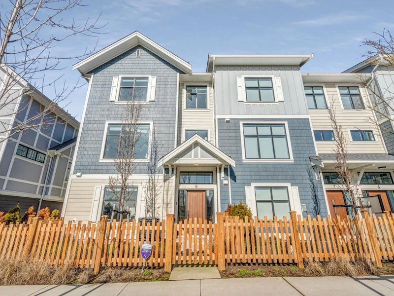 8 - 20327 72b Avenue, Langley BC