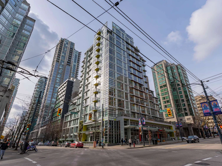 602-1205 Howe Street, Vancouver, BC, V6Z 0B2