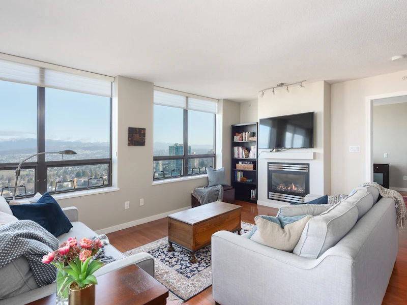 2506 - 4333 Central Boulevard, Burnaby BC V5H 4W8