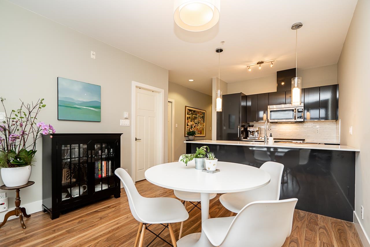 319-2250 Commercial Drive, Vancouver, BC, V5N 4B5