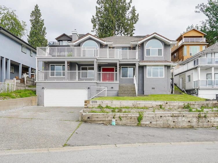 12118 101b Avenue, Surrey, BC, V3V 7X6
