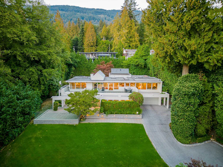 2965 Rosebery Avenue, West Vancouver, BC, V7V 3A5