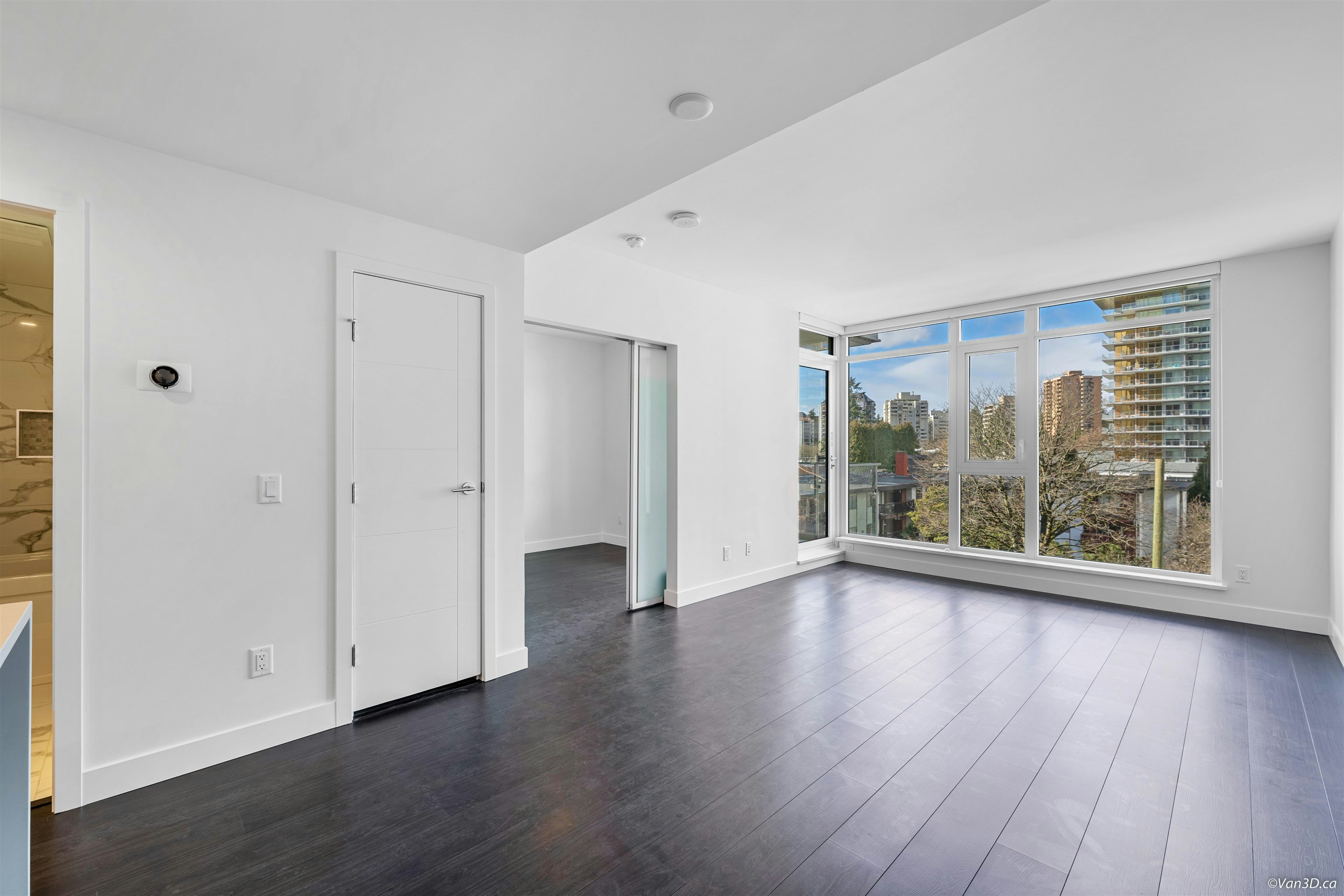 404-6398 Silver Avenue, Burnaby, BC, V5H 0K7