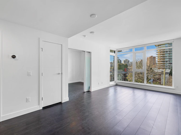 404-6398 Silver Avenue, Burnaby, BC, V5H 0K7