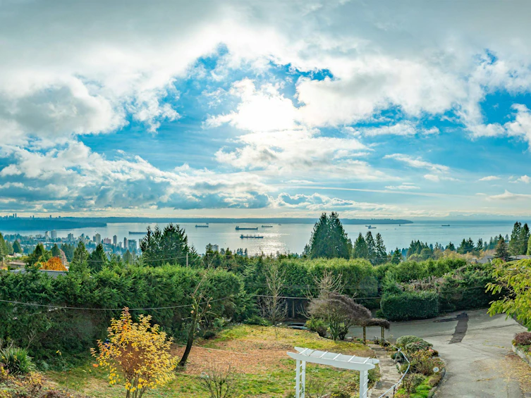 2030 Russet Way, West Vancouver, BC, V7V 3B4