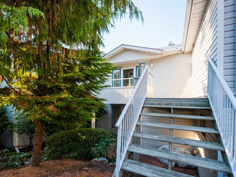 205 - 13863 100th Avenue, Surrey BC V3T 5P5