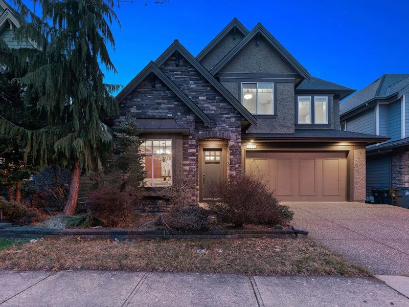 2575 163a Street, Surrey BC V3Z 6X7
