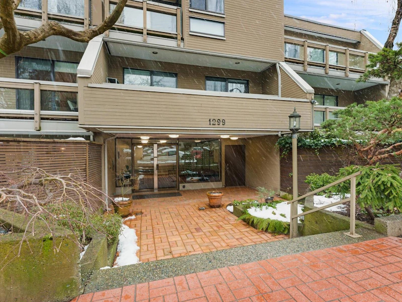 303 - 1299 W 7th Avenue, Vancouver BC V6H 1B7