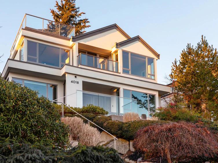 4018 W 8th Avenue, Vancouver, BC, V6R 1Z5