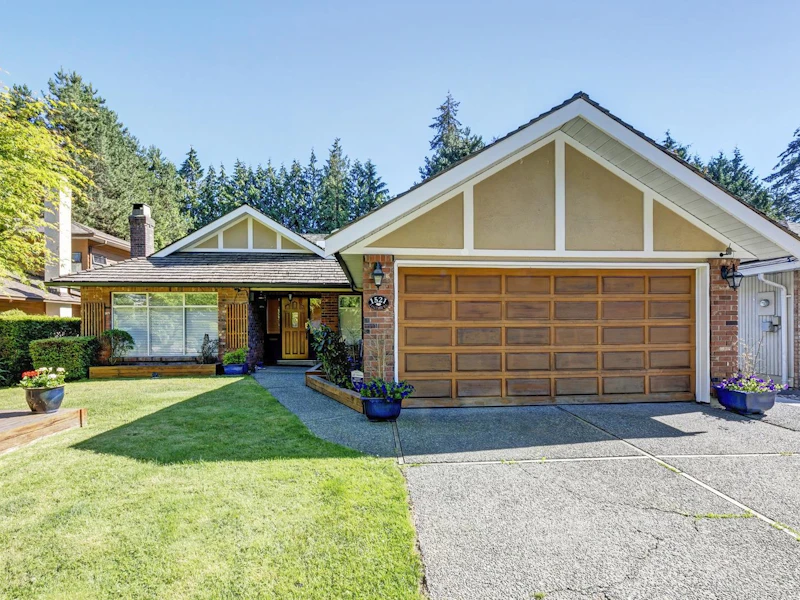 1521 Fintry Place, North Vancouver BC V7R 4M2