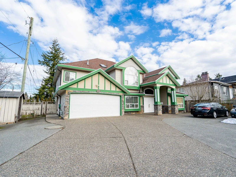 14159 108th Avenue, Surrey BC V3T 2L8