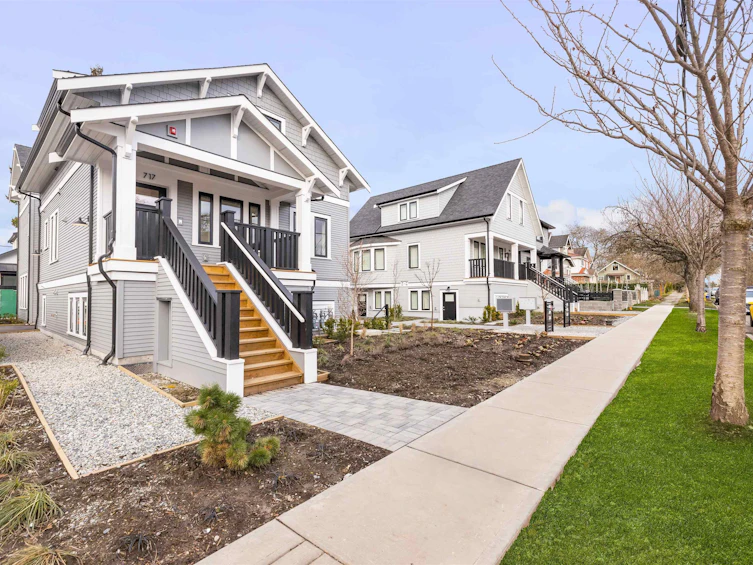 717 E 26th Avenue, Vancouver, BC, V5V 2H9