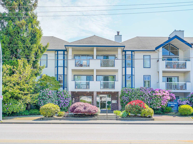 204 - 13918 72nd Avenue, Surrey BC V3W 0T4