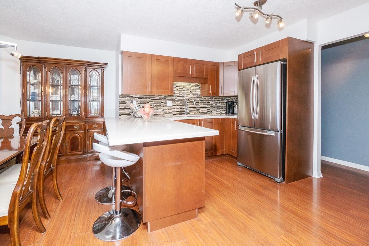 203-1245 Quayside Drive, New Westminster, BC, V3M 6J6